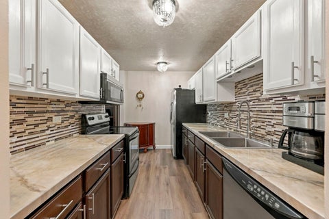 Tiny photo for 420 S HOME Avenue #109N, Oak Park, IL 60302 (MLS # 12768293)