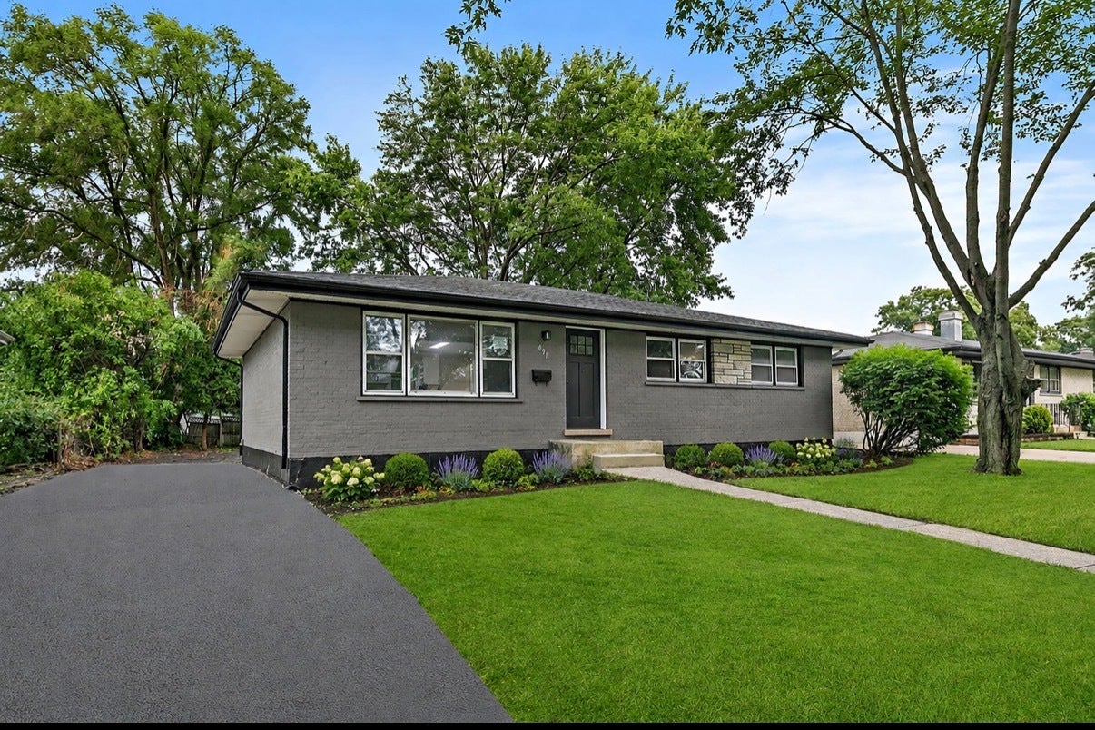 671 W Saint Aubin Drive