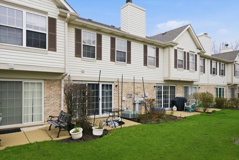 Tiny photo for 1939 Grove Avenue, Schaumburg, IL 60193 (MLS # 12618575)