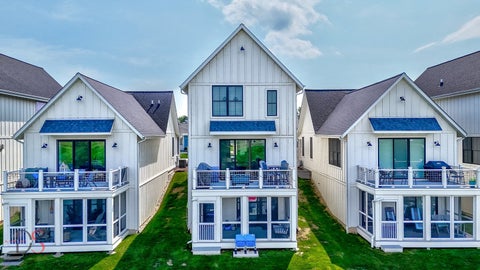 Tiny photo for 32 Waterside Way, Ottawa, IL 61350 (MLS # 12601855)