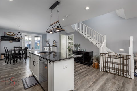Tiny photo for 32 Waterside Way, Ottawa, IL 61350 (MLS # 12601855)