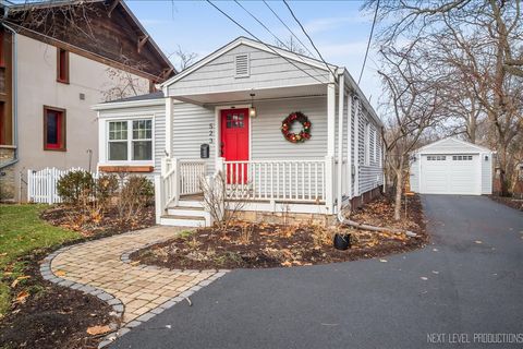 523 Eklund Avenue Geneva IL 60134