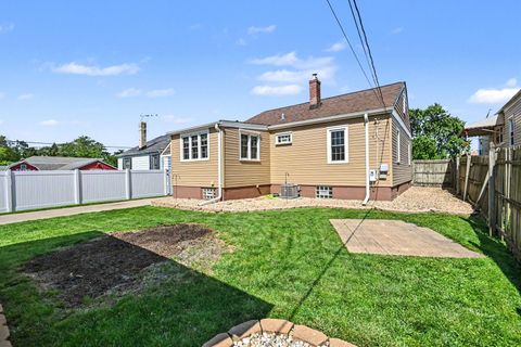 Tiny photo for 18010 Burnham Avenue, Lansing, IL 60438 (MLS # 12657913)