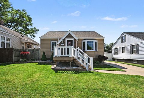 Tiny photo for 18010 Burnham Avenue, Lansing, IL 60438 (MLS # 12657913)
