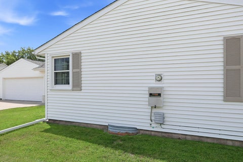 Tiny photo for 2602 43rd Street, Moline, IL 61265 (MLS # 12758518)