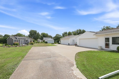 Tiny photo for 2602 43rd Street, Moline, IL 61265 (MLS # 12758518)