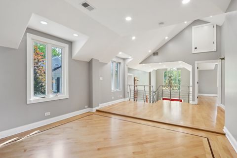 Tiny photo for 6857 N Knox Avenue, Lincolnwood, IL 60712 (MLS # 12447456)