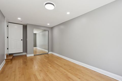 Tiny photo for 6857 N Knox Avenue, Lincolnwood, IL 60712 (MLS # 12447456)