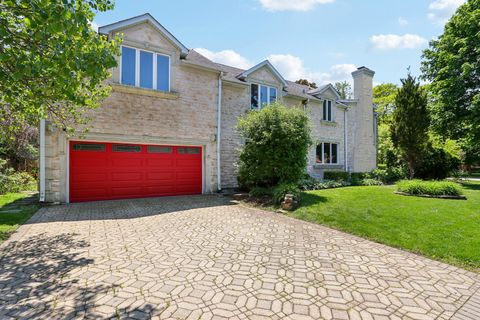 Tiny photo for 6857 N Knox Avenue, Lincolnwood, IL 60712 (MLS # 12447456)