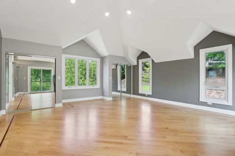 Tiny photo for 6857 N Knox Avenue, Lincolnwood, IL 60712 (MLS # 12447456)