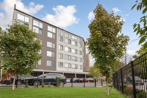 1531 W Howard Avenue 407 Chicago IL 60626