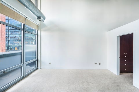 Tiny photo for 740 W Fulton Street #1402, Chicago, IL 60661 (MLS # 12725724)