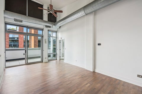 Tiny photo for 740 W Fulton Street #1402, Chicago, IL 60661 (MLS # 12725724)