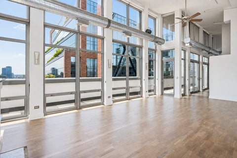 Tiny photo for 740 W Fulton Street #1402, Chicago, IL 60661 (MLS # 12725724)