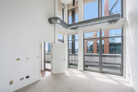 Tiny photo for 740 W Fulton Street #1402, Chicago, IL 60661 (MLS # 12725724)
