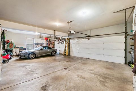 Tiny photo for 2204 Edgewater Place, Champaign, IL 61822 (MLS # 12606433)