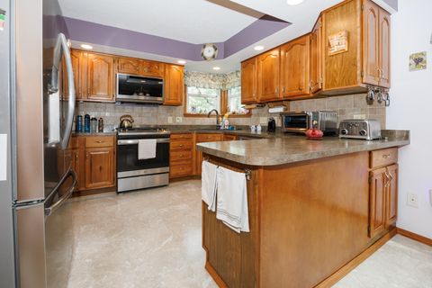 Tiny photo for 1304 S Hershey Road, Bloomington, IL 61704 (MLS # 12578923)