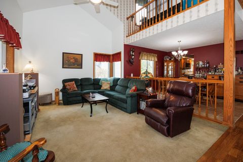 Tiny photo for 1304 S Hershey Road, Bloomington, IL 61704 (MLS # 12578923)