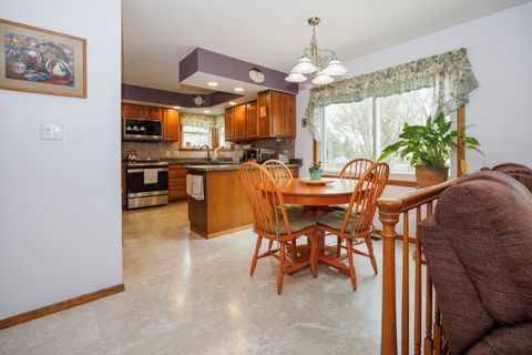 Tiny photo for 1304 S Hershey Road, Bloomington, IL 61704 (MLS # 12578923)