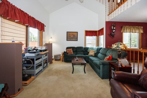 Tiny photo for 1304 S Hershey Road, Bloomington, IL 61704 (MLS # 12578923)