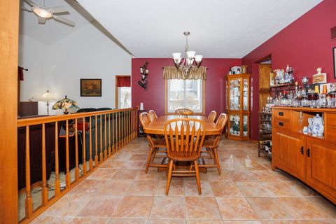 Tiny photo for 1304 S Hershey Road, Bloomington, IL 61704 (MLS # 12578923)