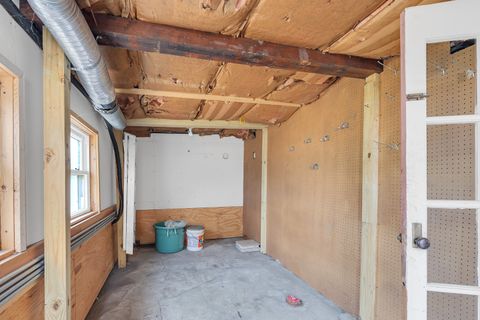 Tiny photo for 4711 N Kilbourn Avenue, Chicago, IL 60630 (MLS # 12594234)