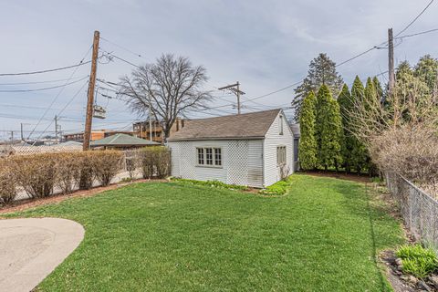 Tiny photo for 4711 N Kilbourn Avenue, Chicago, IL 60630 (MLS # 12594234)