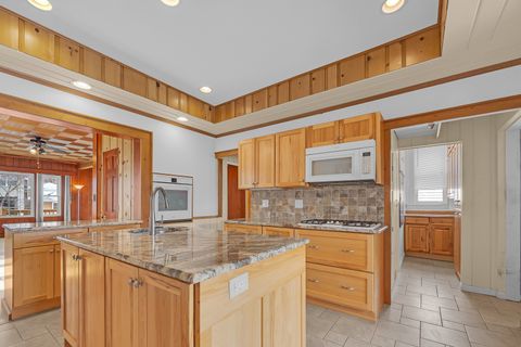 Tiny photo for 4711 N Kilbourn Avenue, Chicago, IL 60630 (MLS # 12594234)