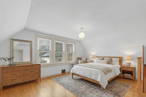 Tiny photo for 4711 N Kilbourn Avenue, Chicago, IL 60630 (MLS # 12594234)