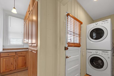 Tiny photo for 4711 N Kilbourn Avenue, Chicago, IL 60630 (MLS # 12594234)