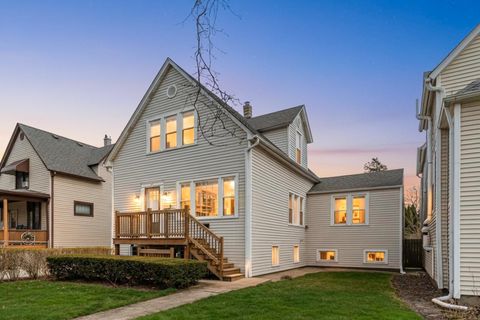 4711 N Kilbourn Avenue Chicago IL 60630