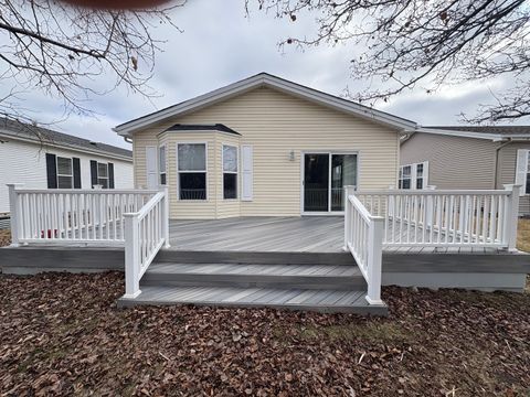 Tiny photo for 272 Rodeo Drive, Grayslake, IL 60030 (MLS # 12575773)