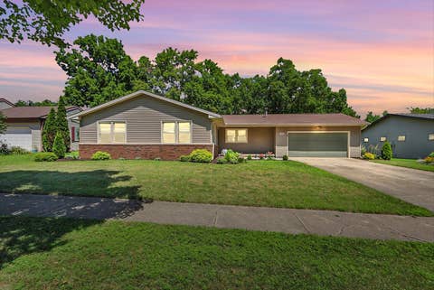 Tiny photo for 202 E McHenry Street, Urbana, IL 61801 (MLS # 12723105)