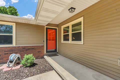 Tiny photo for 202 E McHenry Street, Urbana, IL 61801 (MLS # 12723105)