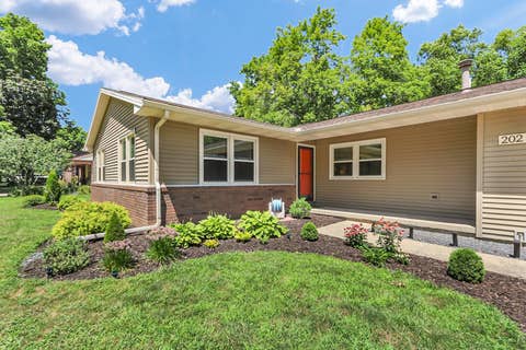Tiny photo for 202 E McHenry Street, Urbana, IL 61801 (MLS # 12723105)