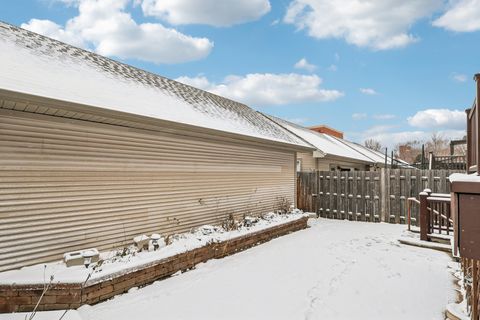 Tiny photo for 1416 S EMERALD Avenue, Chicago, IL 60607 (MLS # 12549825)