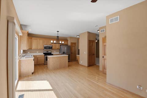 Tiny photo for 2014 Peterson Place, Batavia, IL 60510 (MLS # 12730173)