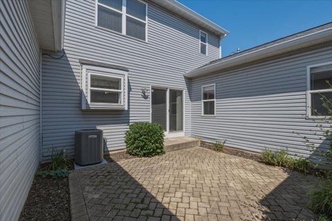 Tiny photo for 2014 Peterson Place, Batavia, IL 60510 (MLS # 12730173)