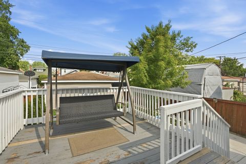 Tiny photo for 1229 Maple Avenue, Berwyn, IL 60402 (MLS # 12642463)