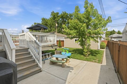 Tiny photo for 1229 Maple Avenue, Berwyn, IL 60402 (MLS # 12642463)