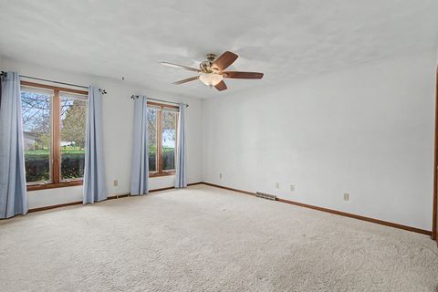 Tiny photo for 24 Lori Lane Court, Geneseo, IL 61254 (MLS # 12621358)