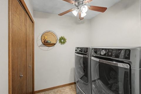 Tiny photo for 24 Lori Lane Court, Geneseo, IL 61254 (MLS # 12621358)