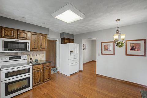 Tiny photo for 24 Lori Lane Court, Geneseo, IL 61254 (MLS # 12621358)