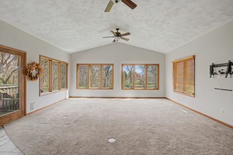 Tiny photo for 24 Lori Lane Court, Geneseo, IL 61254 (MLS # 12621358)