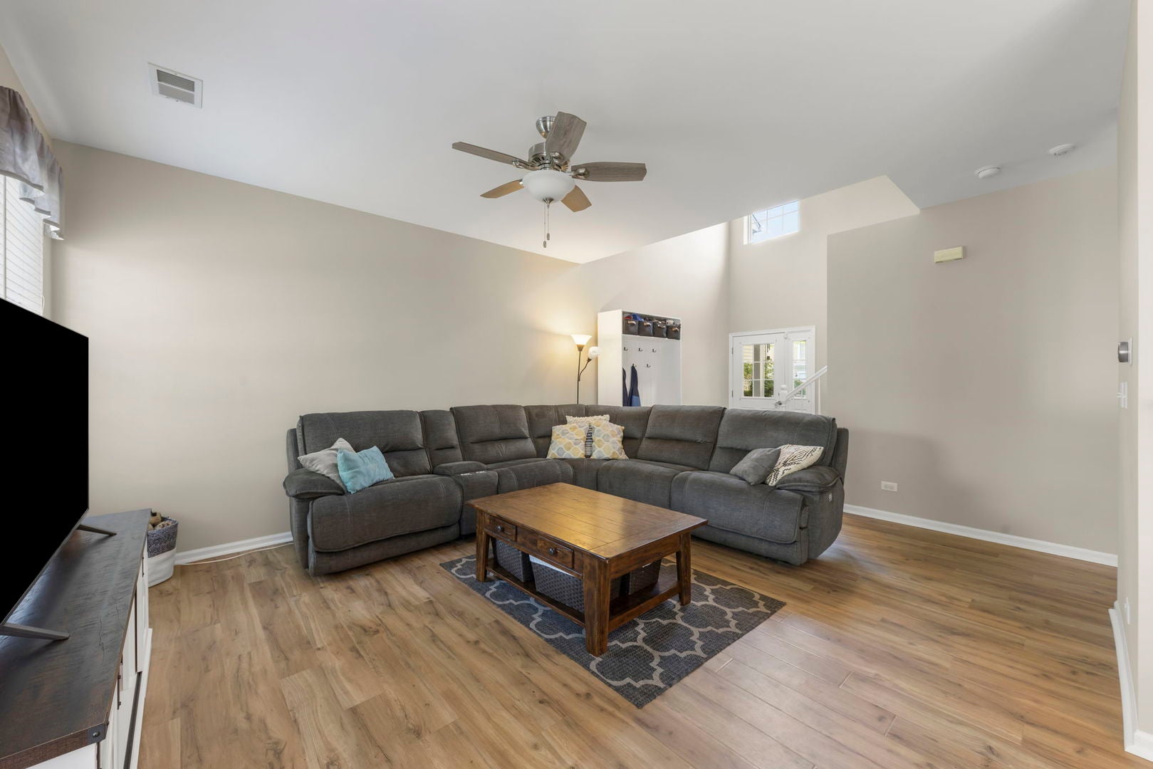 2755 Mcclennan Court
