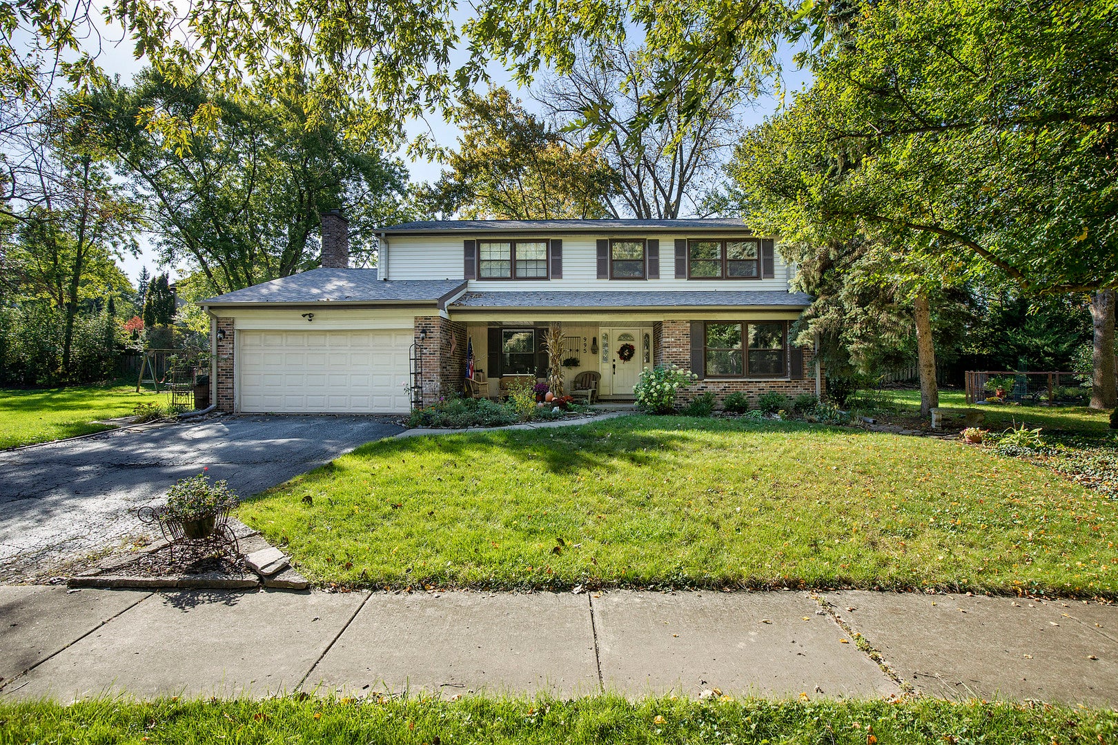 995 Hunter Court