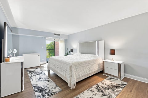 Tiny photo for 1415 E Central Road #319C, Arlington Heights, IL 60005 (MLS # 12745637)