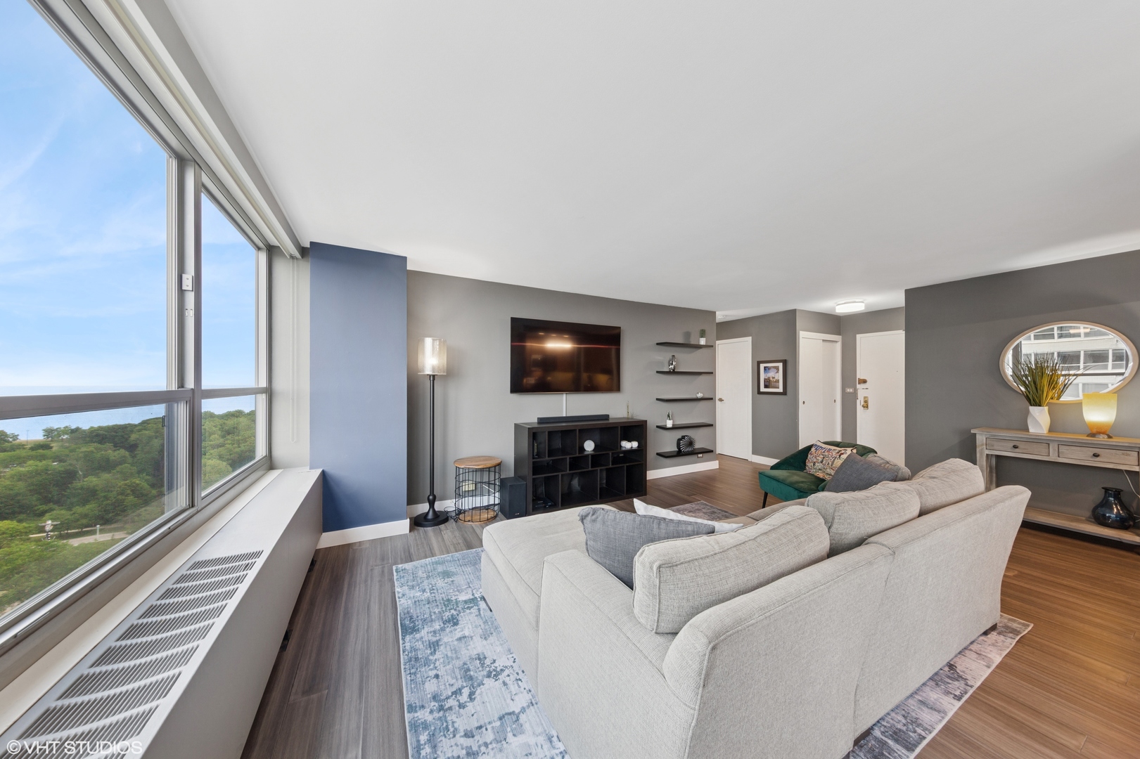 3550 N LAKE SHORE Drive 1707
