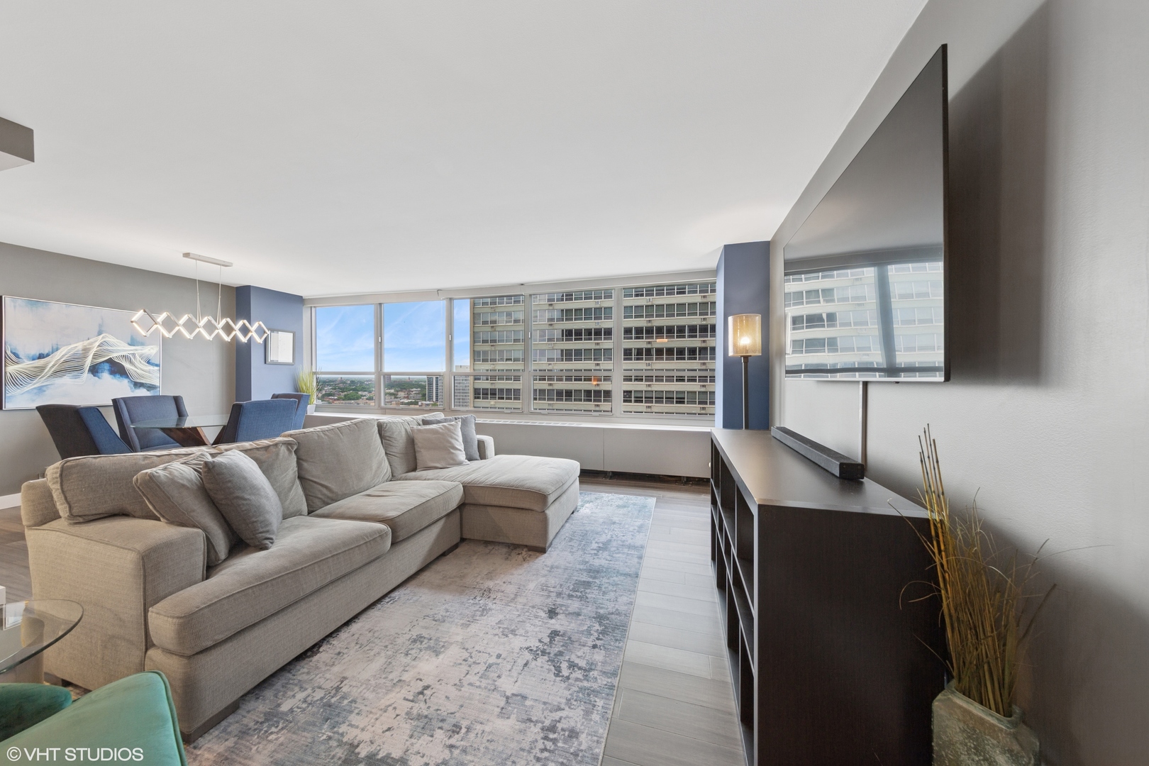 3550 N LAKE SHORE Drive 1707