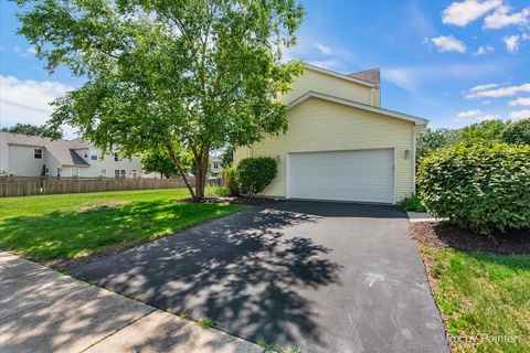 Tiny photo for 813 Cloverdale Lane, Bolingbrook, IL 60440 (MLS # 12321524)